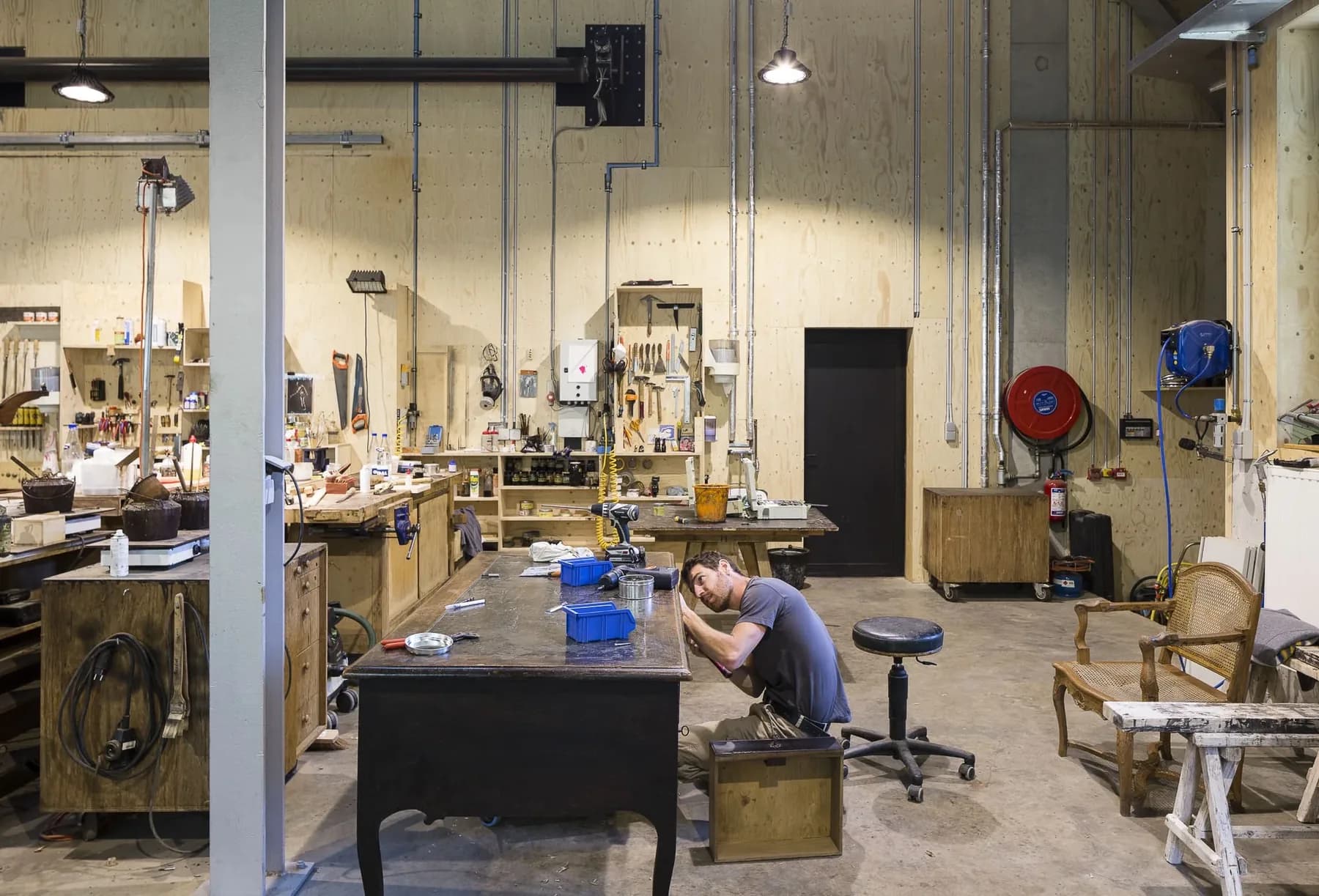 The Honesty of Solid Wood: From a Log to a Piece of Furniture